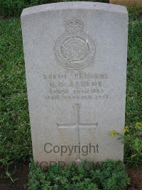 Dar Es Salaam War Cemetery - Taylor, G B